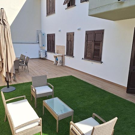 Dd House Family Holiday Apartment Чечина Екстериор снимка