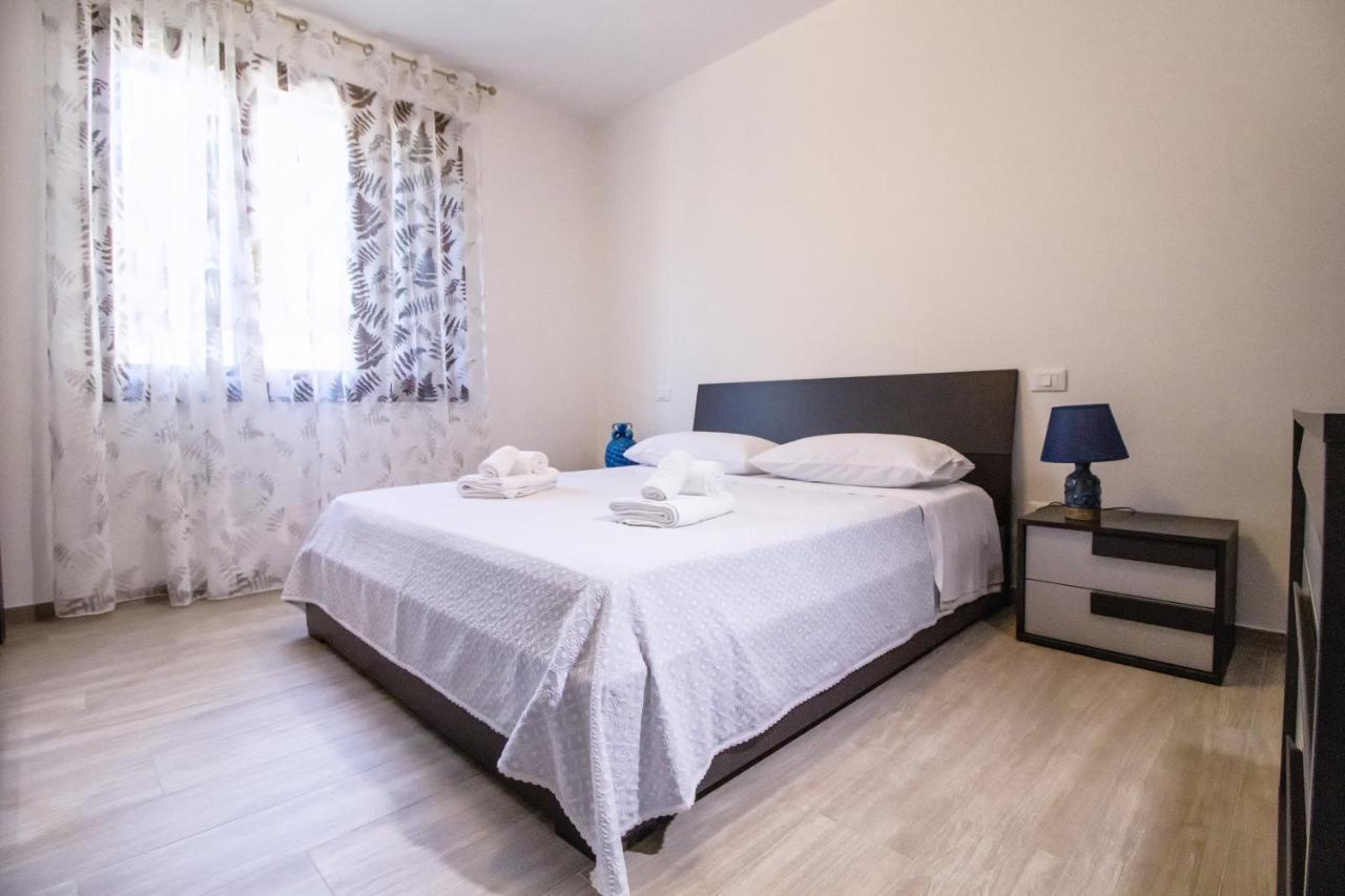 Dd House Family Holiday Apartment Чечина Екстериор снимка