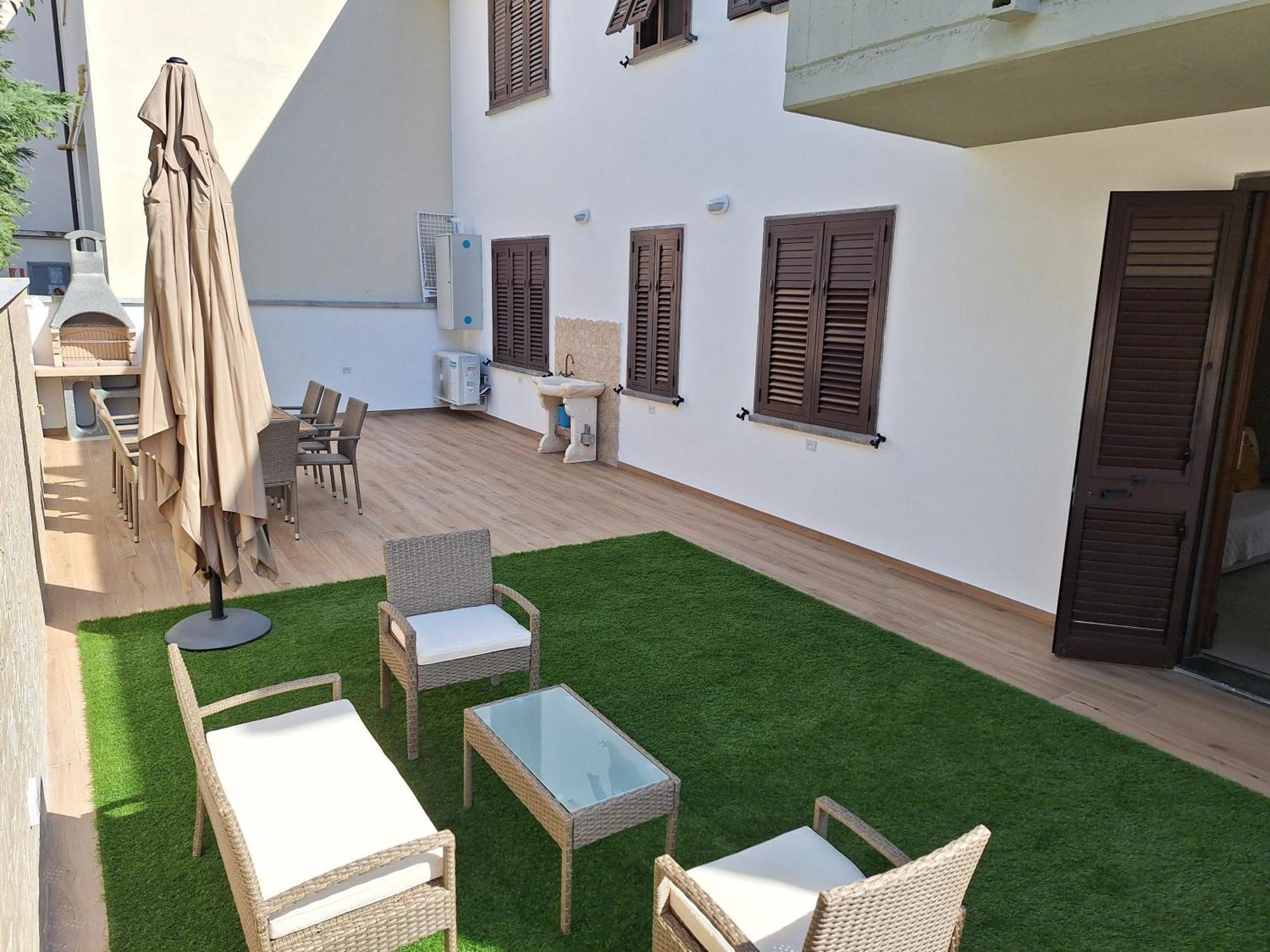 Dd House Family Holiday Apartment Чечина Екстериор снимка
