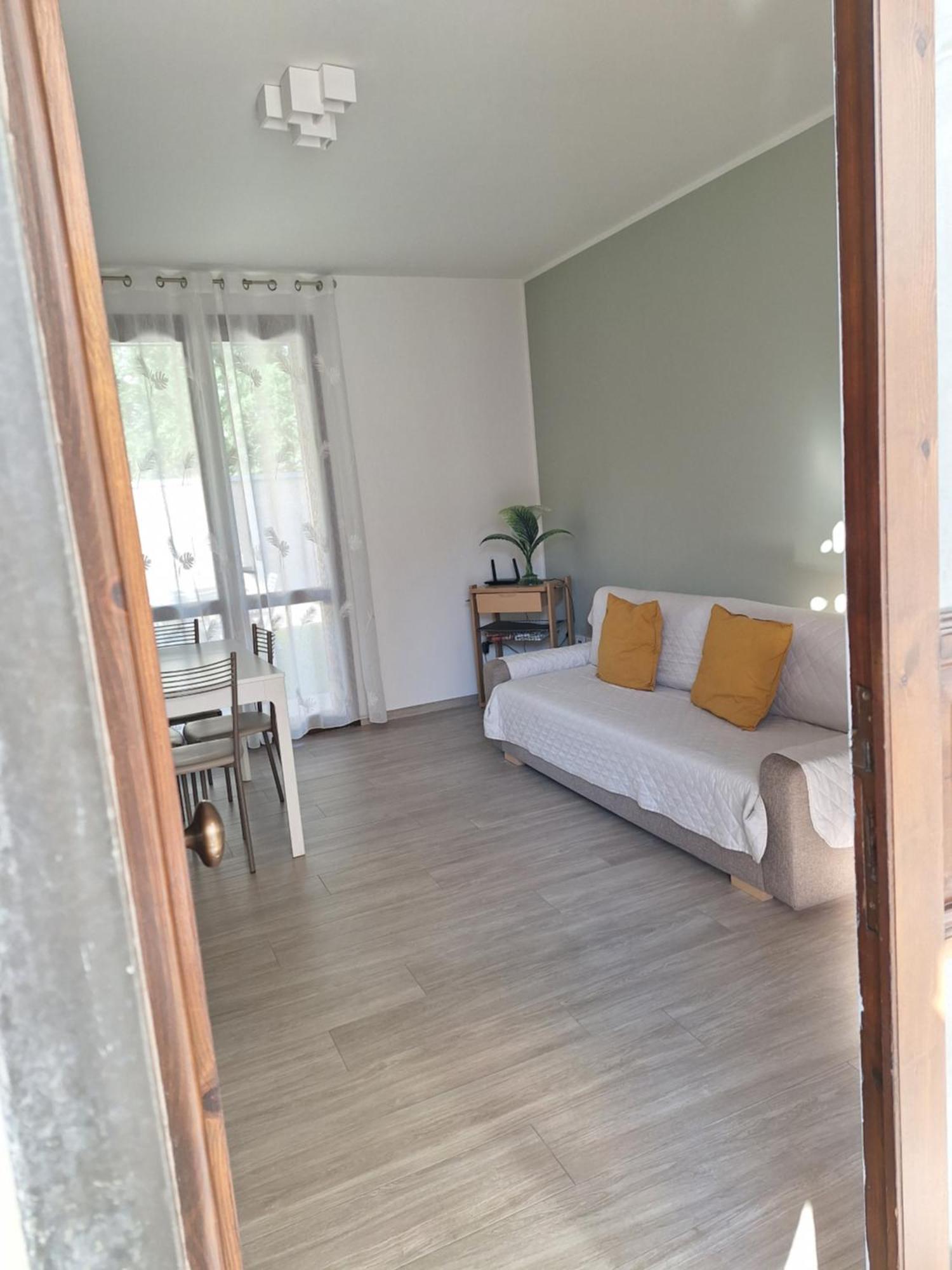 Dd House Family Holiday Apartment Чечина Екстериор снимка